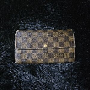 AUTHENTIC Louis Vuitton Damier Snap Wallet